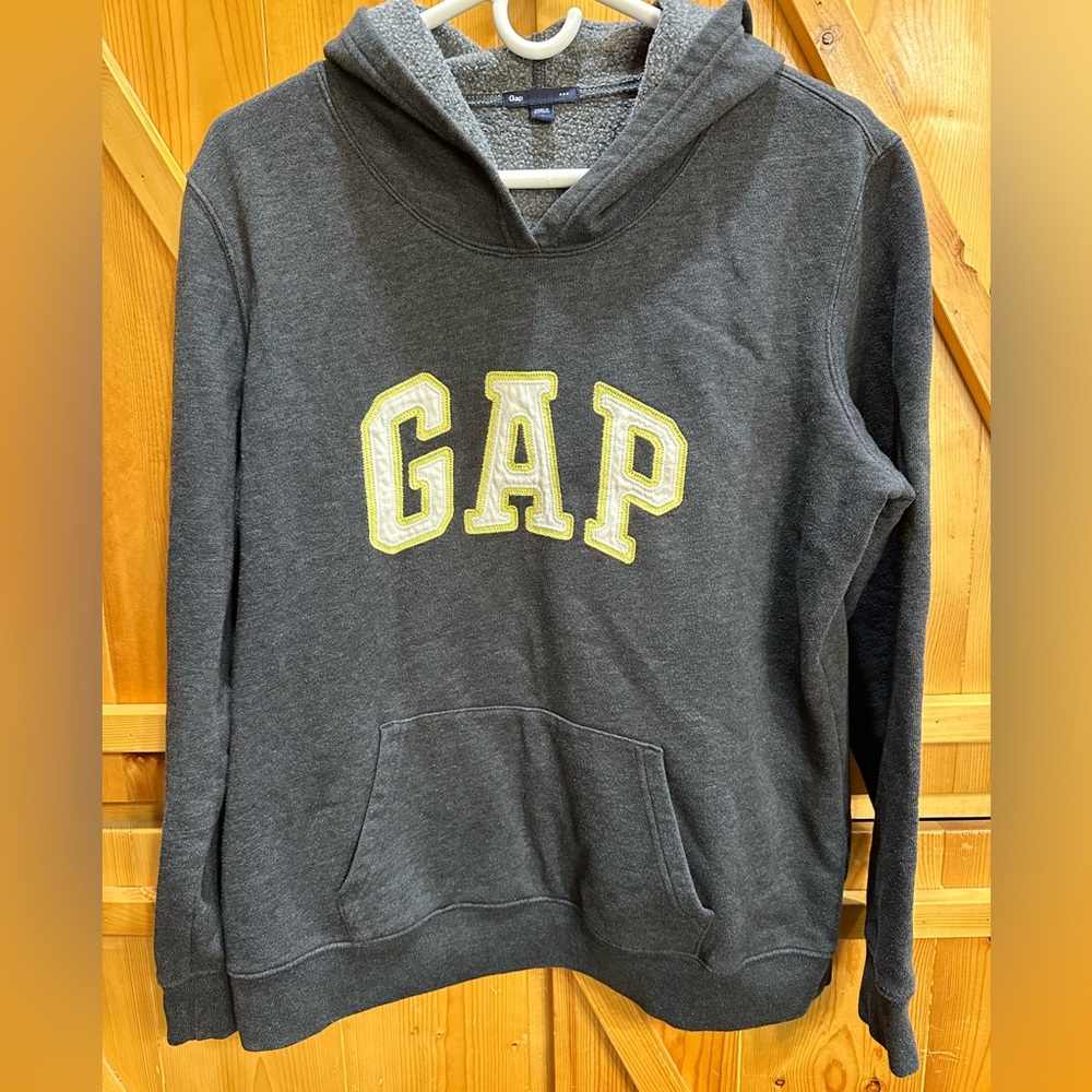 Women’s Gap Hoodie - Large